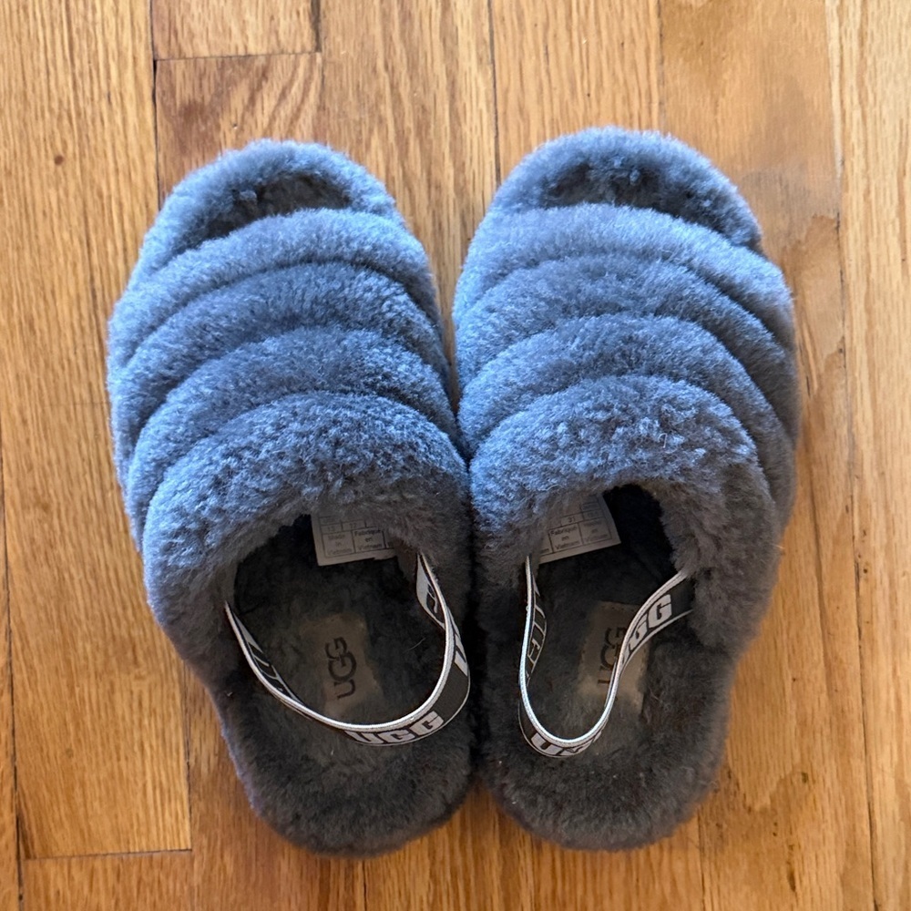 UGG sz 13 Shearling Kids Cozy Gray Slippers great pre owned condition